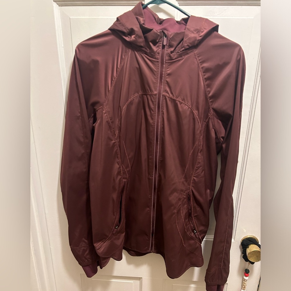 Barely worn lululemon light weight jacket, size 10